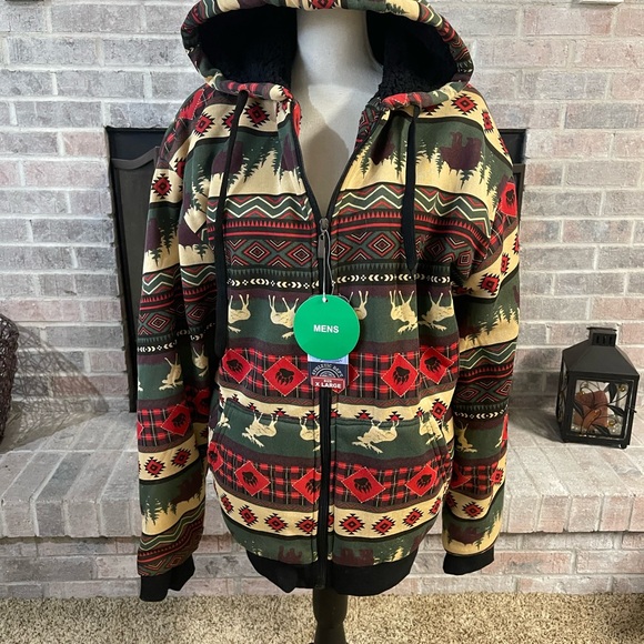 Big Ball Sports Other - Men's Hooded Jacket with Deer and Tree Pattern